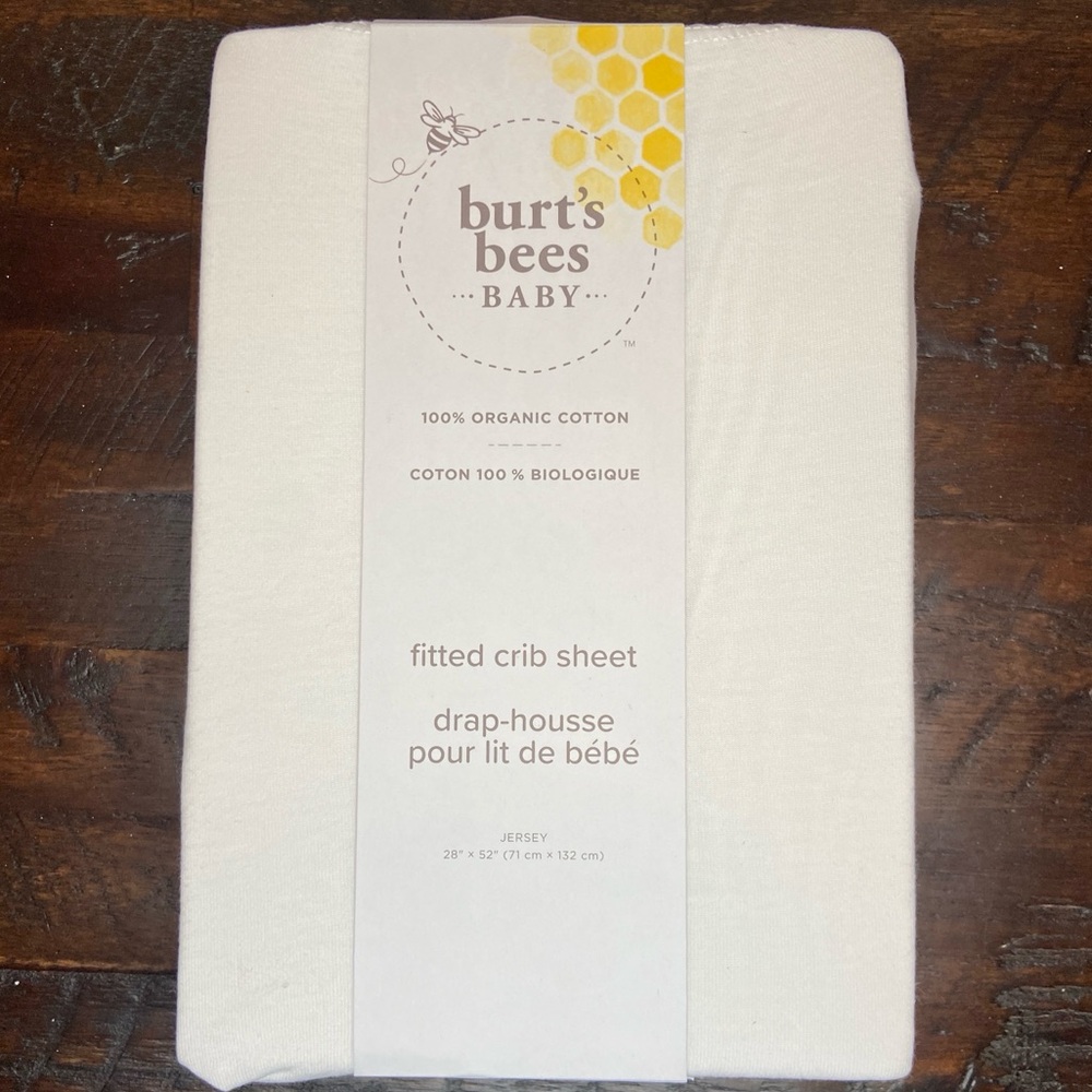 Burt’s Bees Baby 100% Solid Organic Cotton BEESNUG®
Fitted Crib Sheet NEW